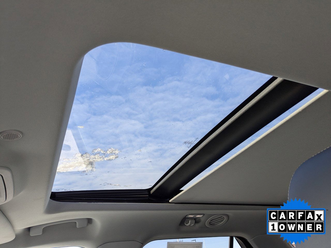 Certified 2022 Ford Explorer XLT w/ Equipment Group 202A image 23