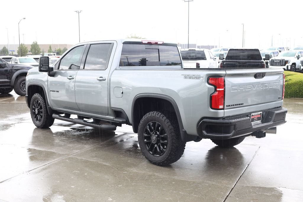 Used 2025 Chevrolet Silverado 2500 LTZ w/ Trail Boss Package AWD/4WD image 4