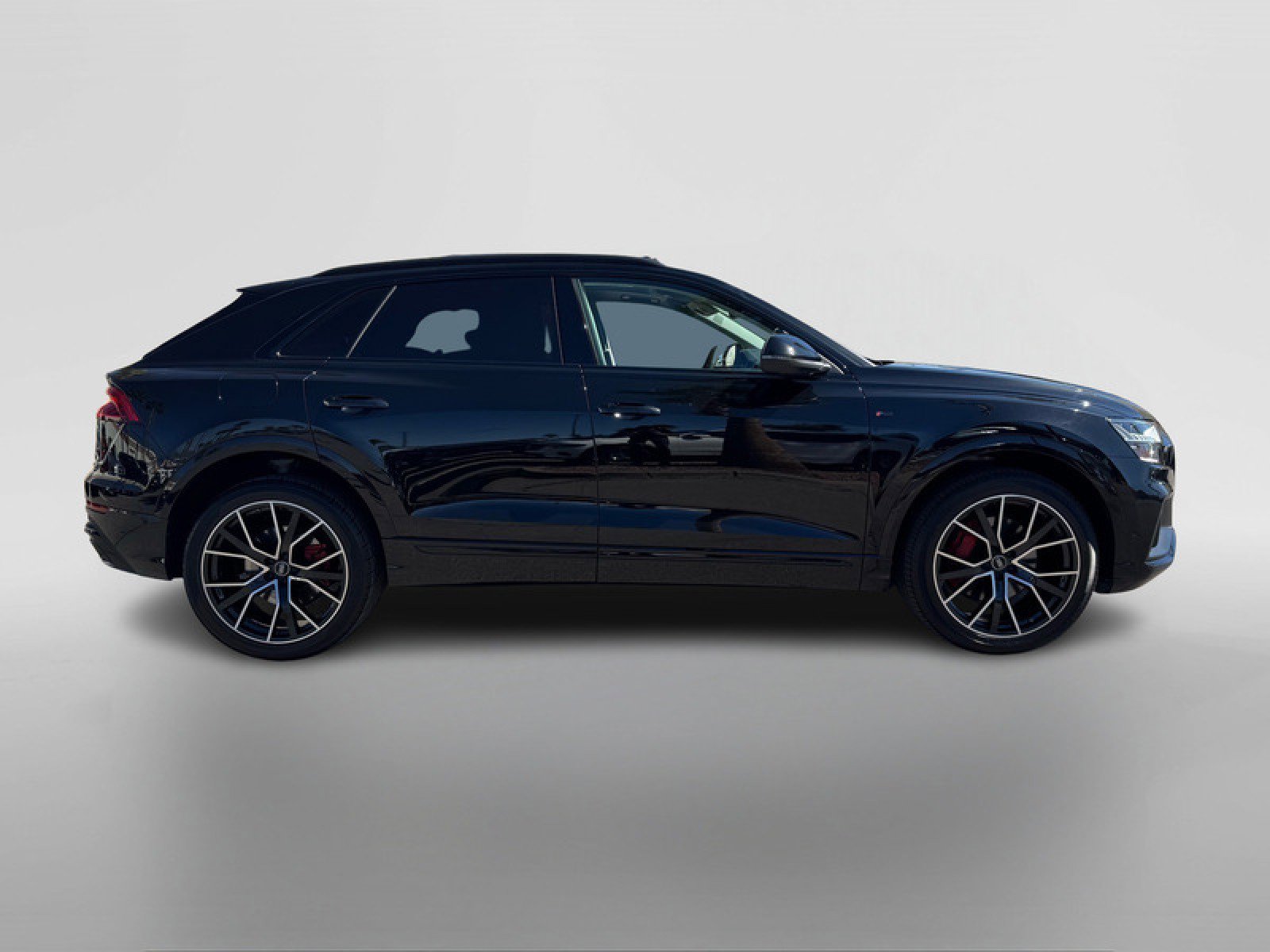 Used 2023 Audi Q8 Premium Plus w/ Premium Plus Package image 6