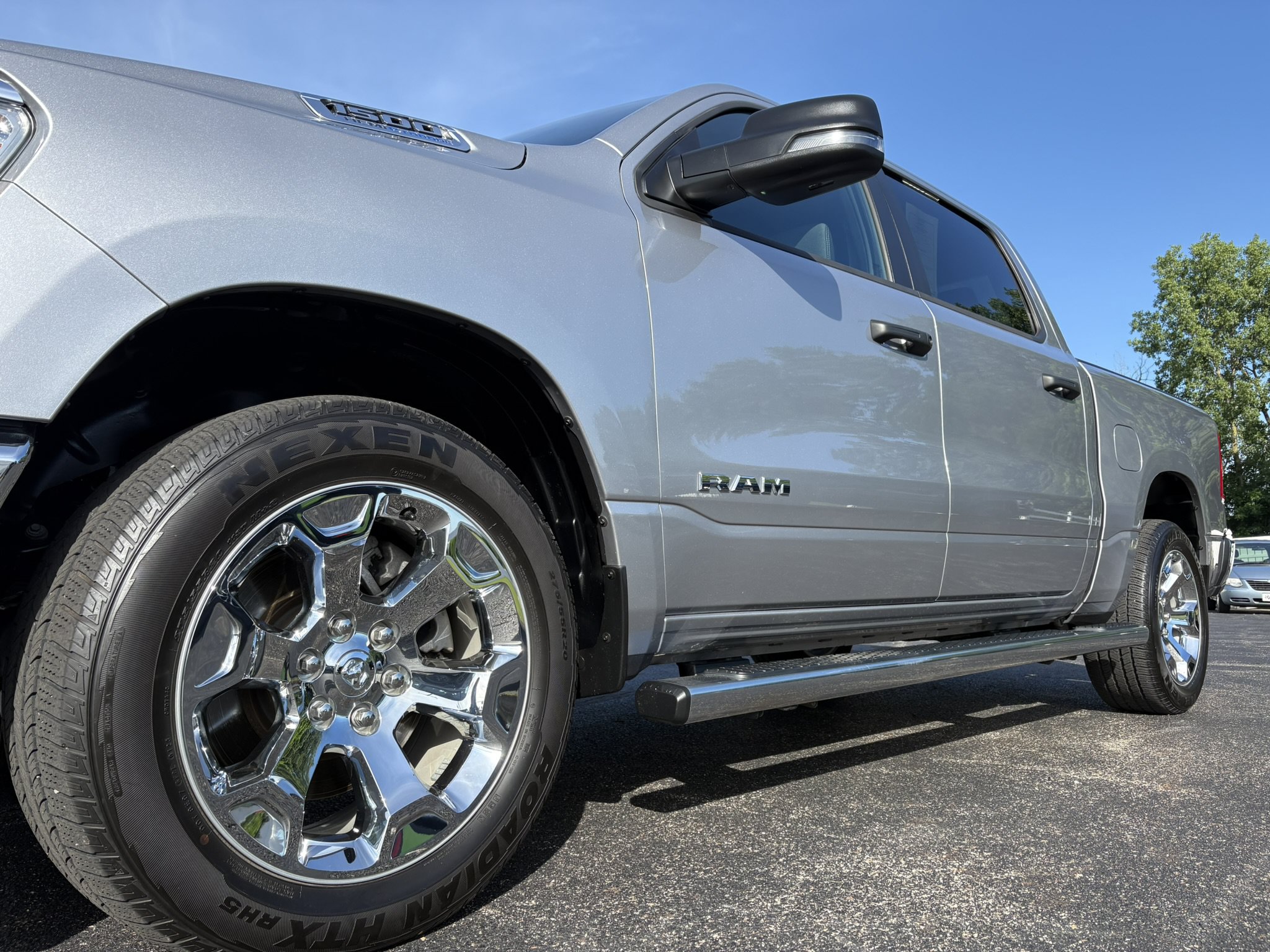 Used 2023 RAM 1500 Big Horn AWD/4WD image 6