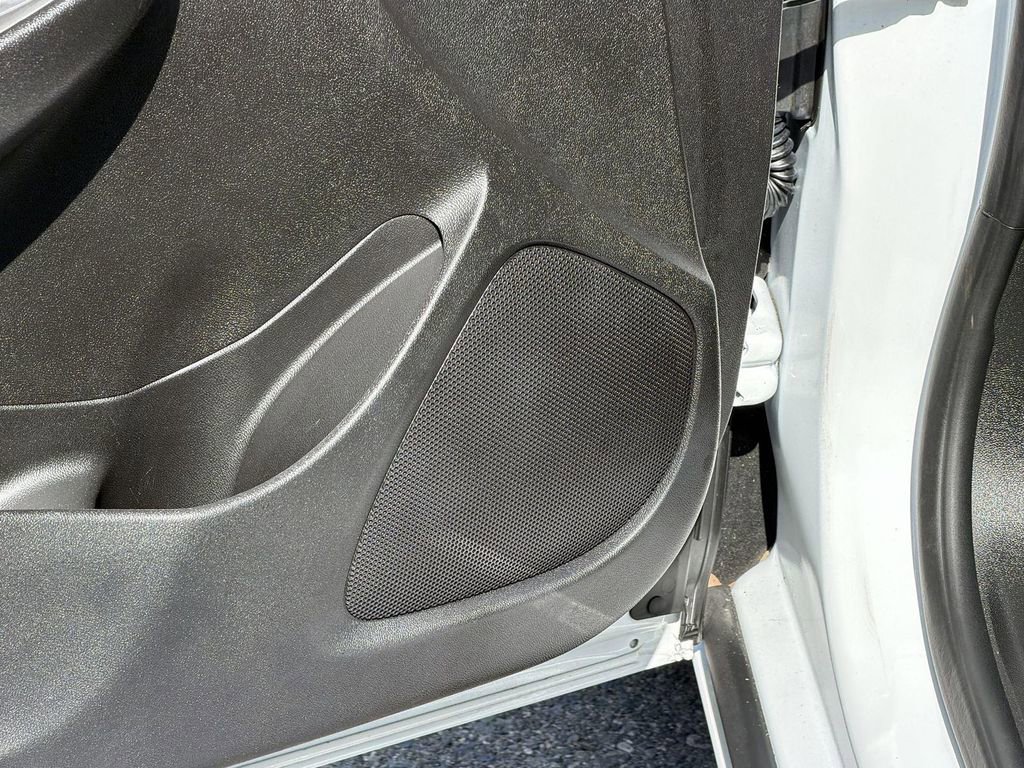 Used 2025 Chevrolet Malibu RS image 18