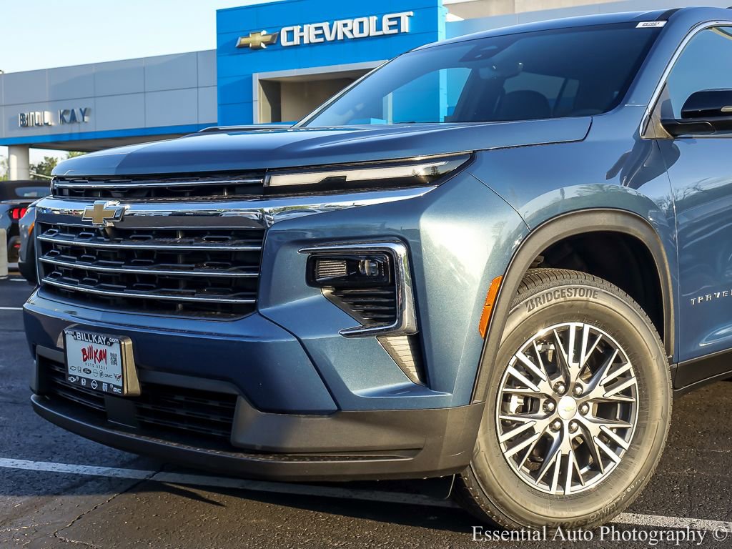 New 2026 Chevrolet Traverse LT AWD/4WD image 3