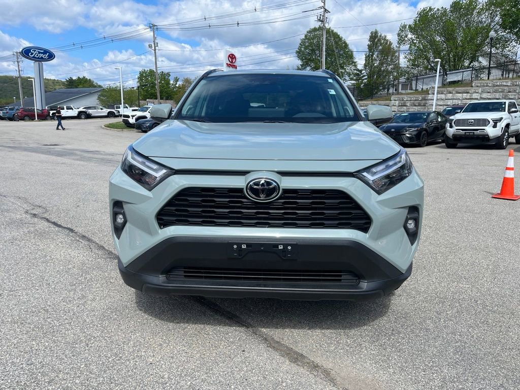 Used 2023 Toyota RAV4 XLE Premium AWD/4WD image 2