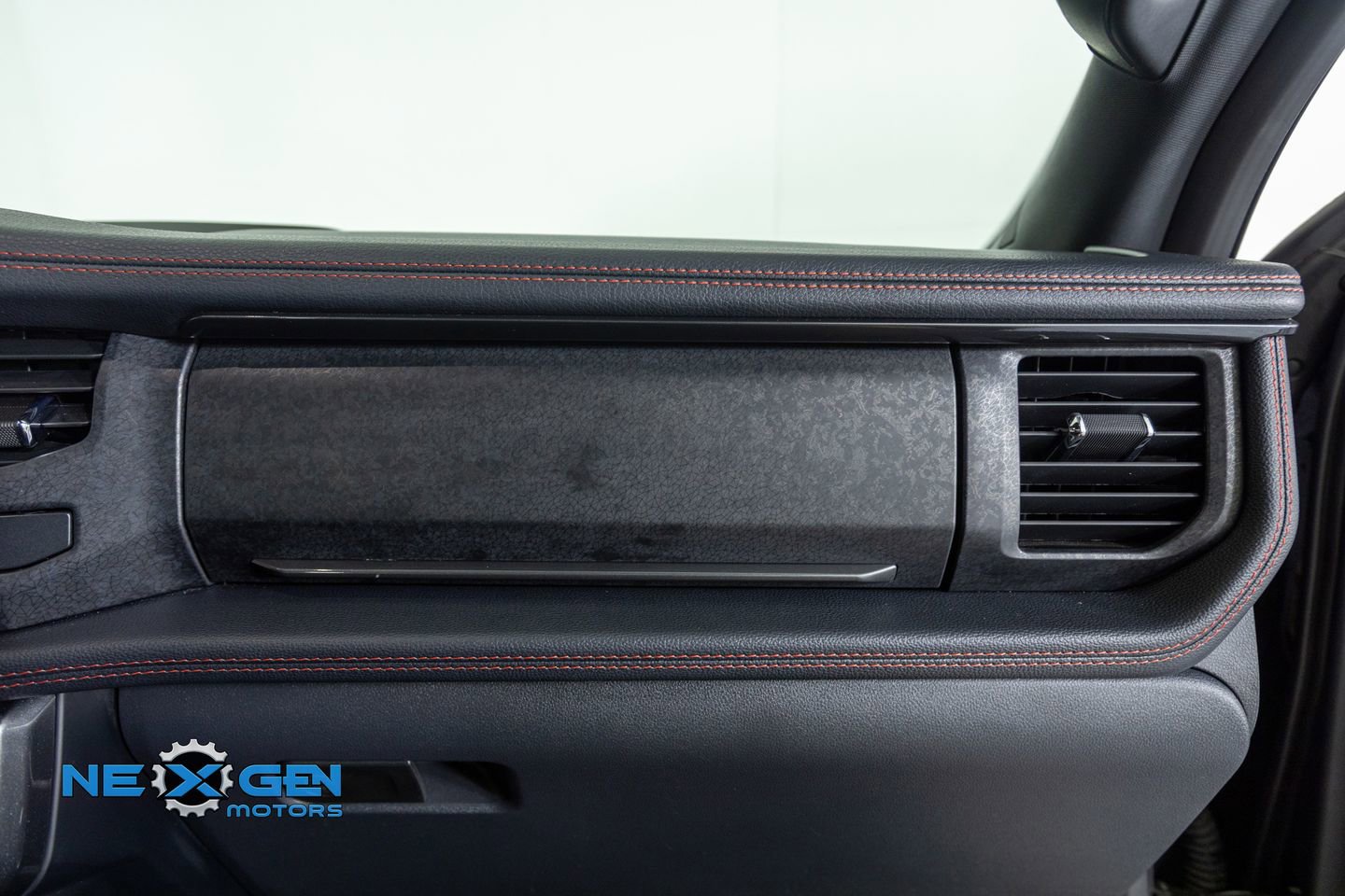 Used 2024 Ford Expedition Max Limited image 40