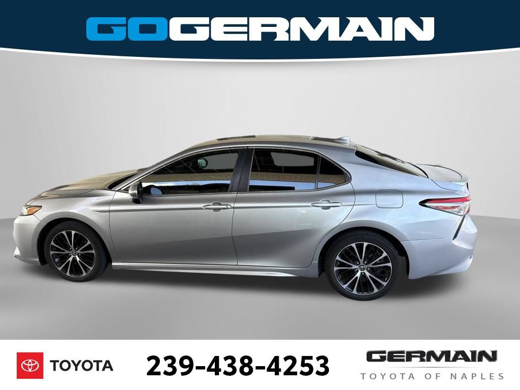 Used 2019 Toyota Camry SE w/ Convenience Package FWD image 10