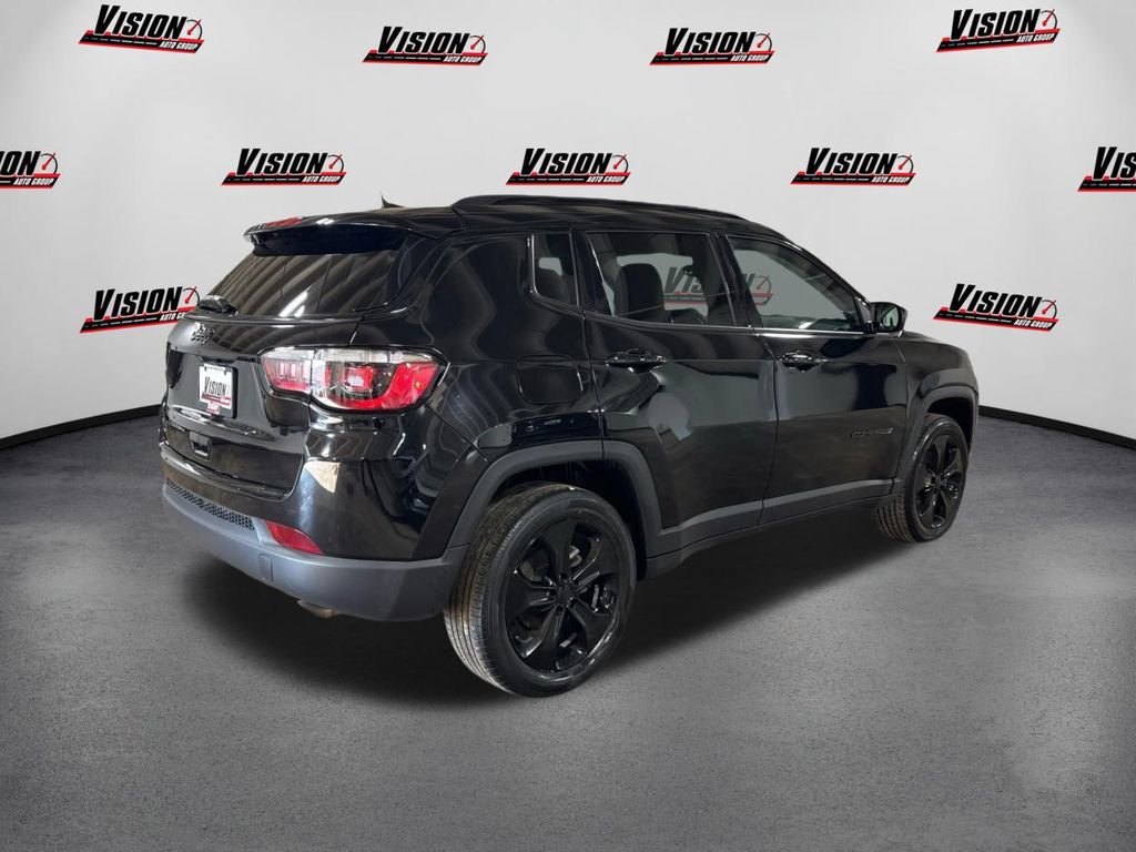Used 2020 Jeep Compass Latitude image 5