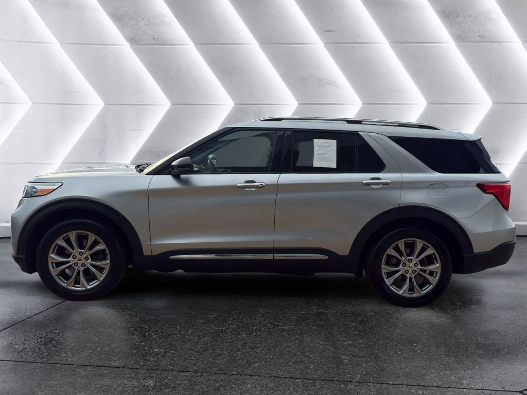 Used 2021 Ford Explorer Limited w/ Equipment Group 301A image 3