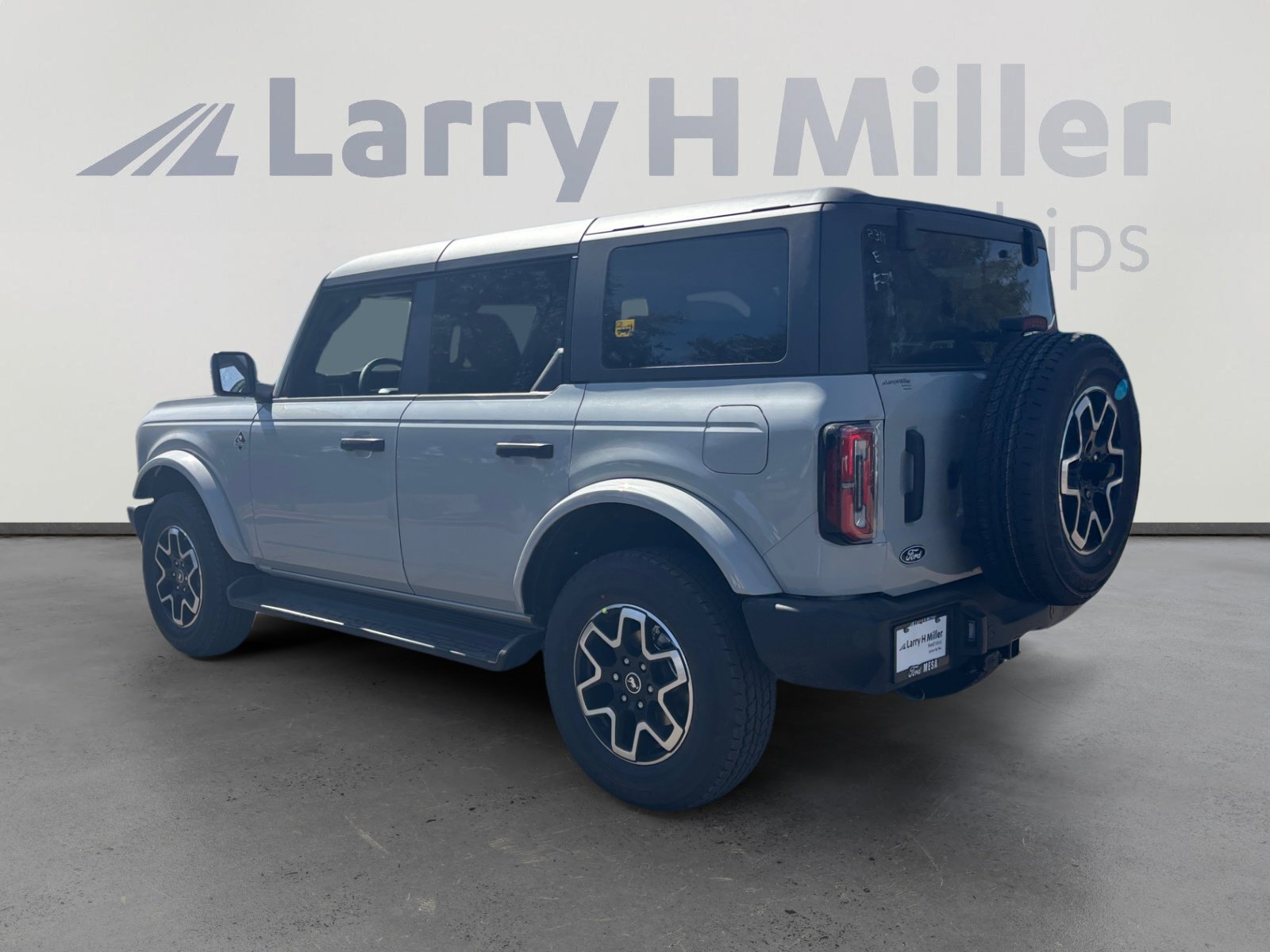 New 2026 Ford Bronco Outer Banks image 3