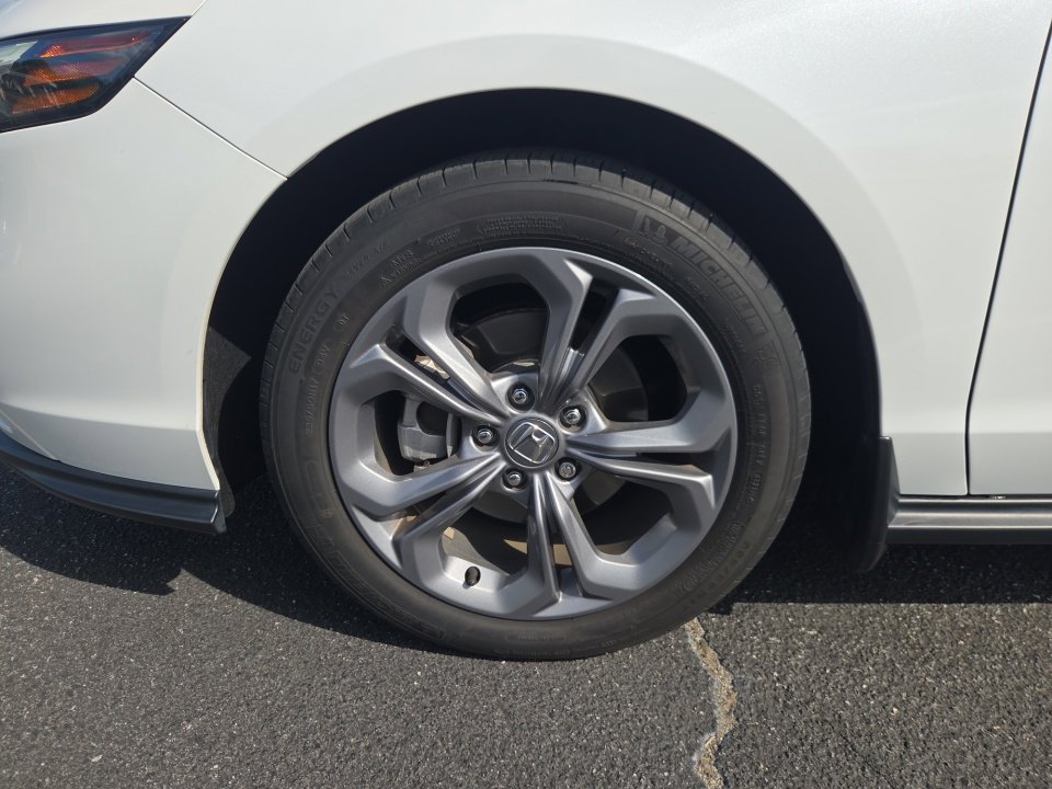 Used 2023 Honda Accord EX image 27