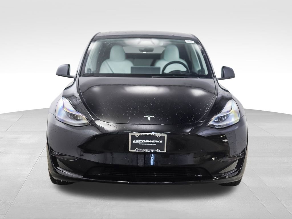 Used 2024 Tesla Model Y Long Range image 8