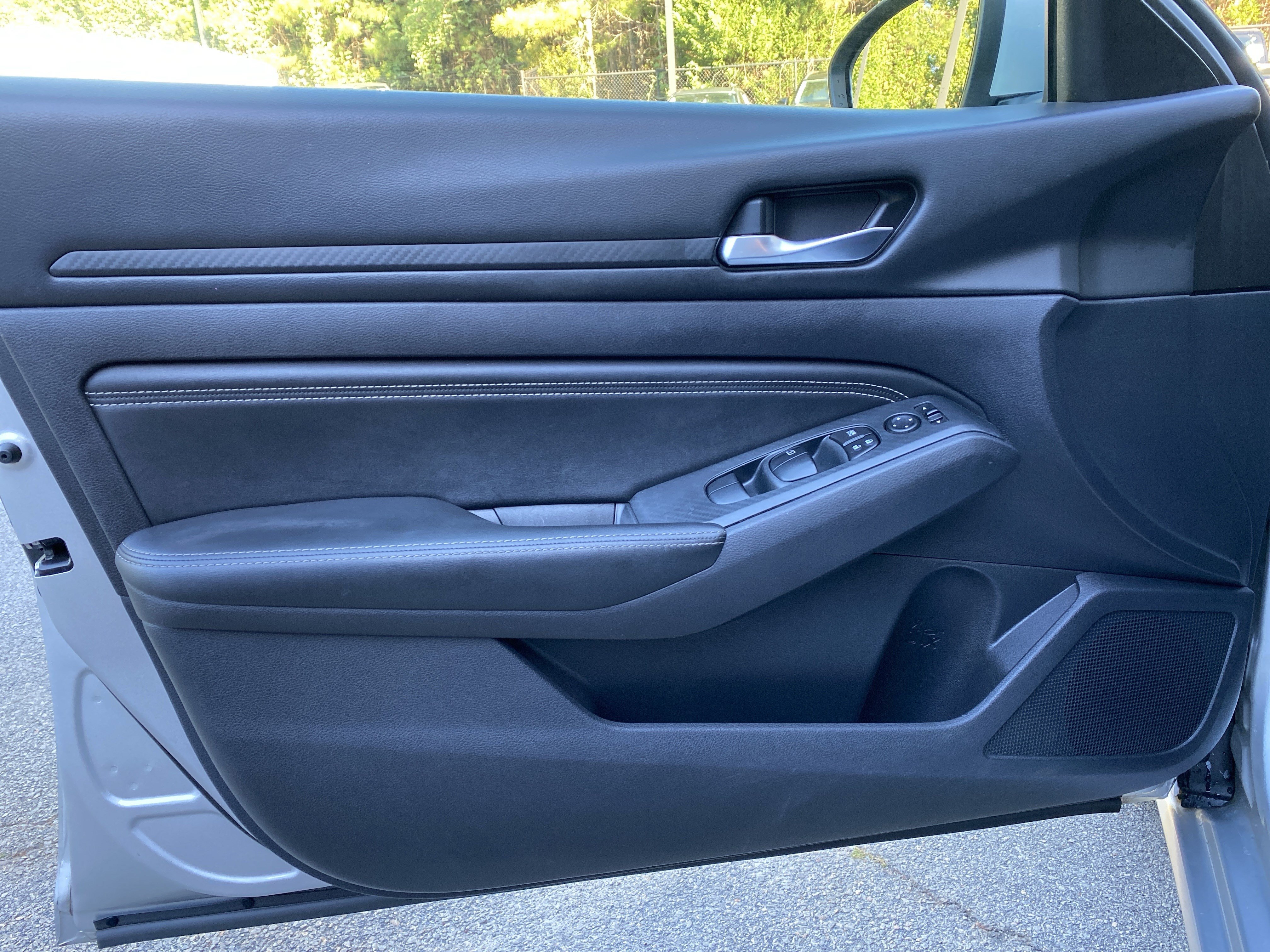 Used 2019 Nissan Altima 2.5 S FWD image 14