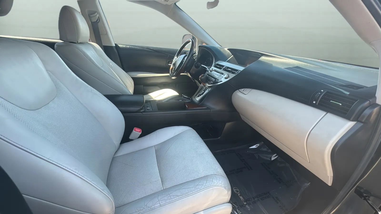 Used 2010 Lexus RX 450h AWD image 26