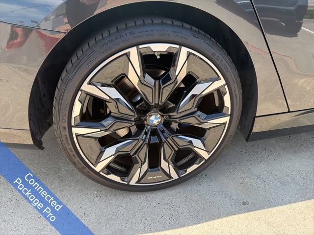Used 2026 BMW 530i w/ M Sport Package RWD image 10