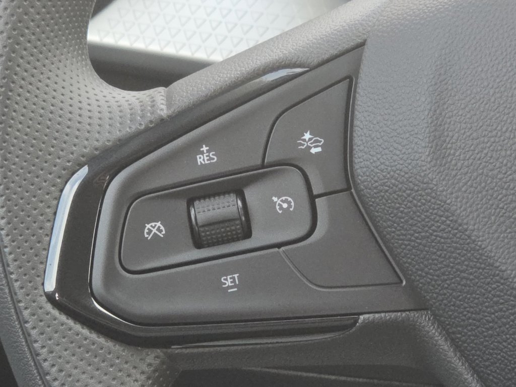New 2026 Chevrolet Trax LS w/ LS Convenience Package FWD image 13