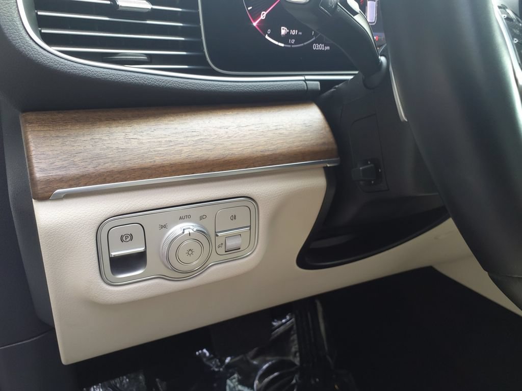 Certified 2025 Mercedes-Benz GLE 450e 4MATIC image 24