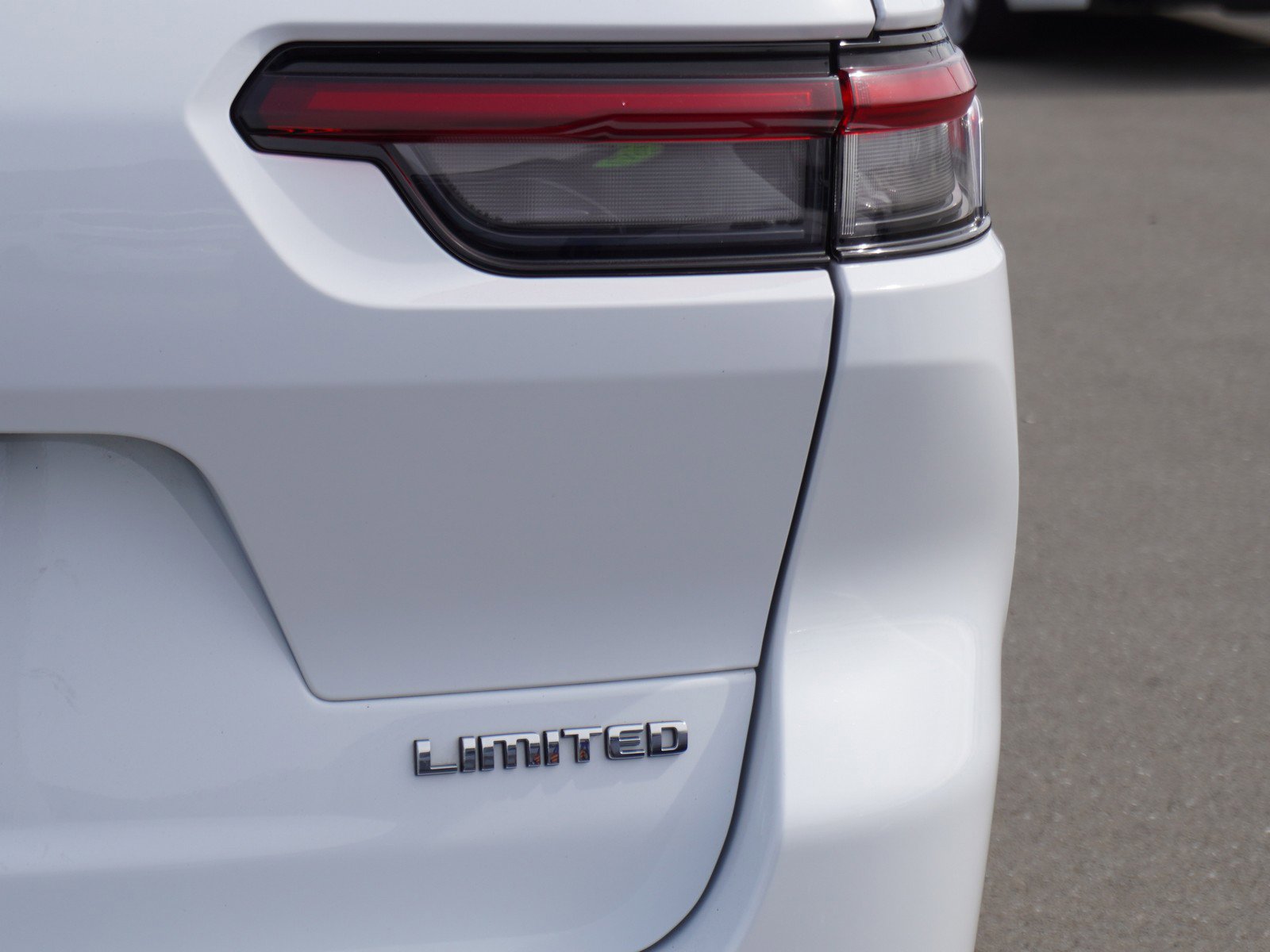 Used 2021 Jeep Grand Cherokee L Limited image 11