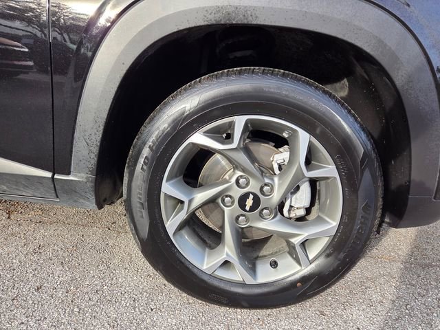 Certified 2025 Chevrolet Trax LT w/ LT Convenience Package FWD image 26