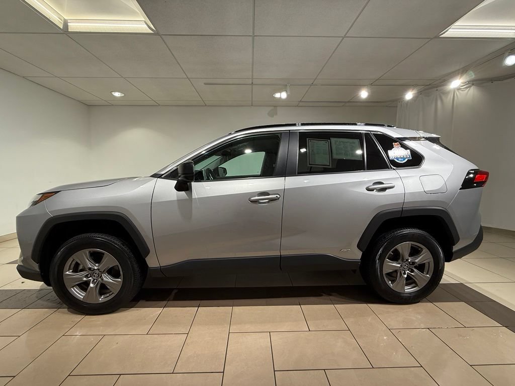 Certified 2024 Toyota RAV4 LE AWD/4WD image 2