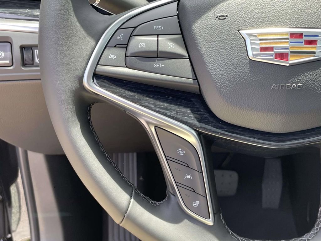 New 2026 Cadillac XT5 Premium Luxury w/ Driver Assist Package FWD image 24