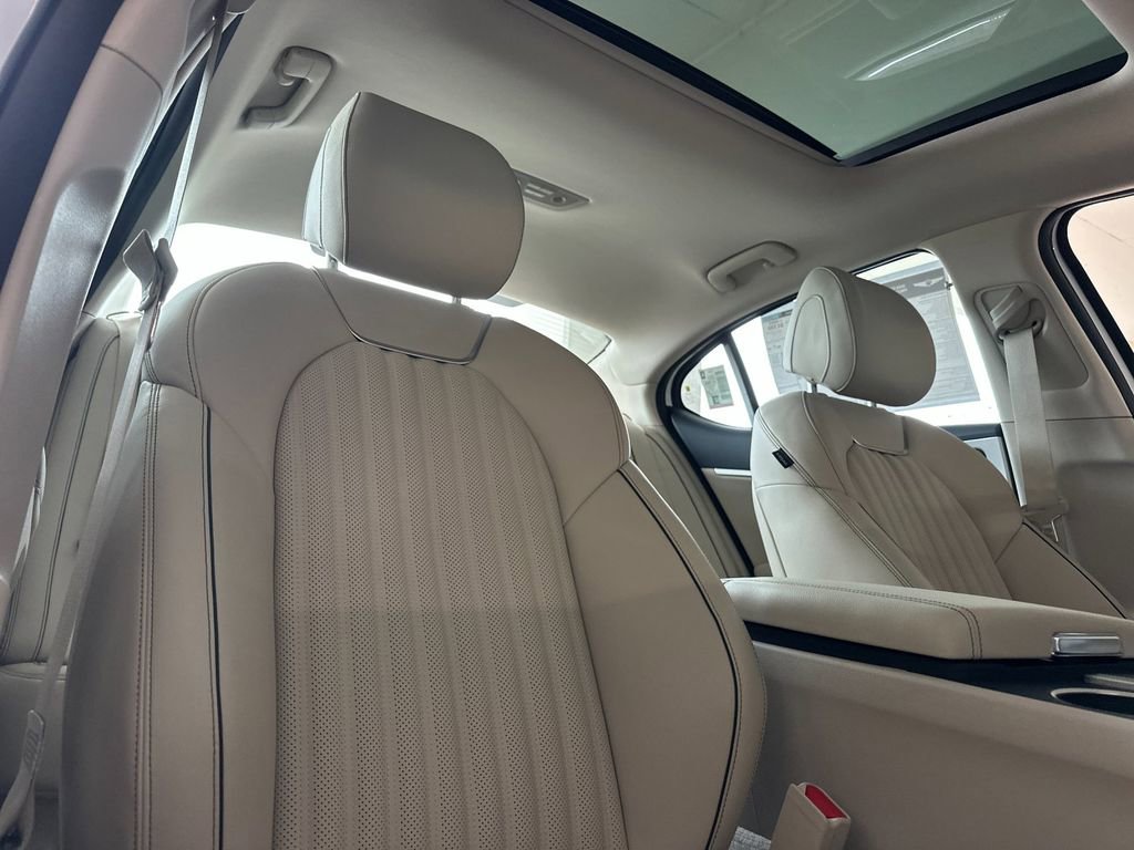 New 2026 Genesis G70 2.5T Prestige image 16
