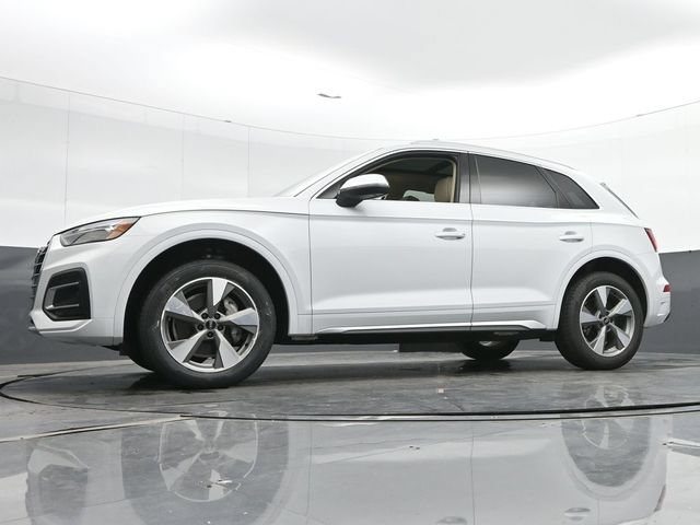 Used 2025 Audi Q5 2.0T Premium Plus w/ Premium Plus Package AWD/4WD image 38