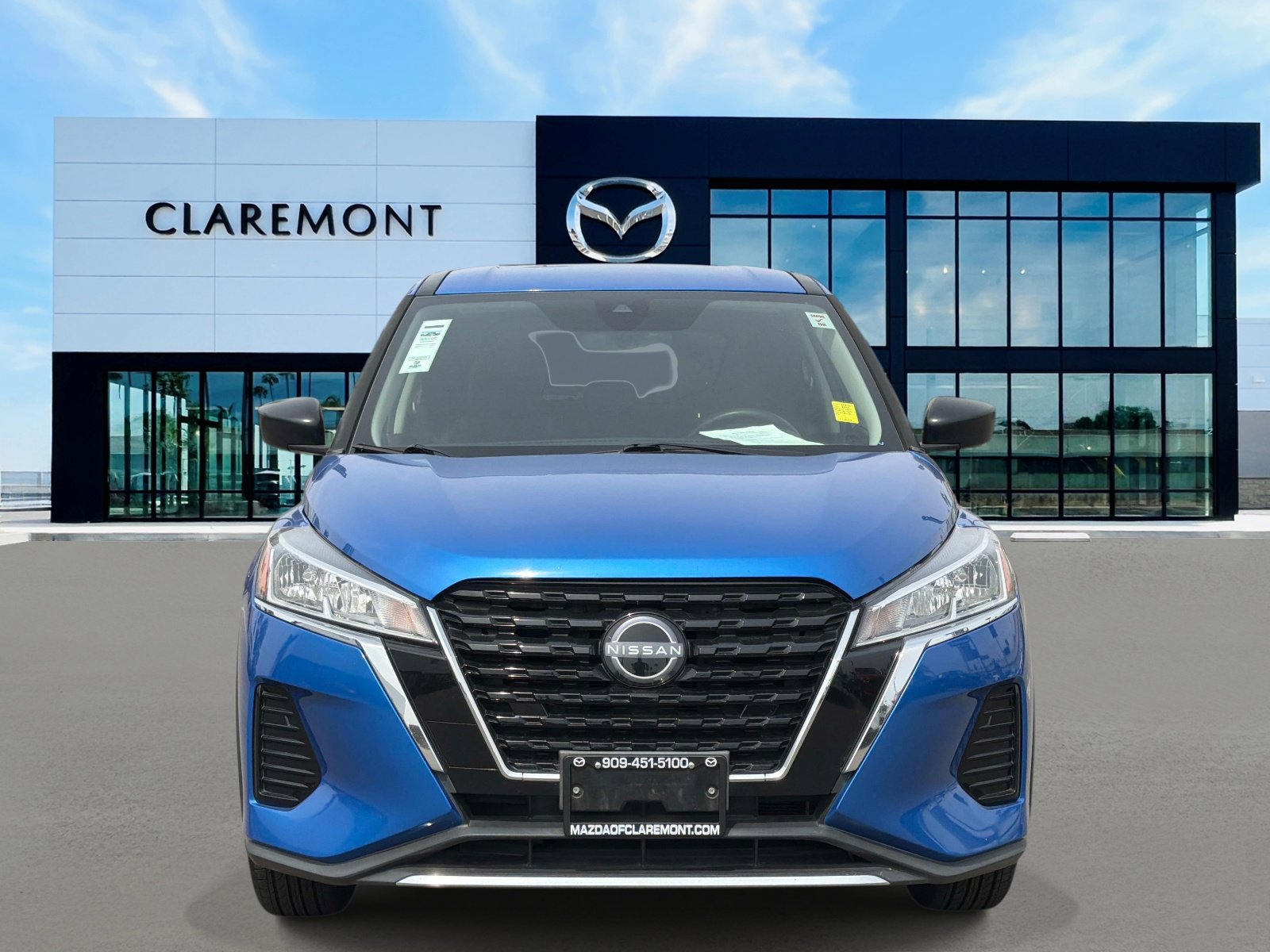 Used 2022 Nissan Kicks S w/ Interior Electronics Package image 2