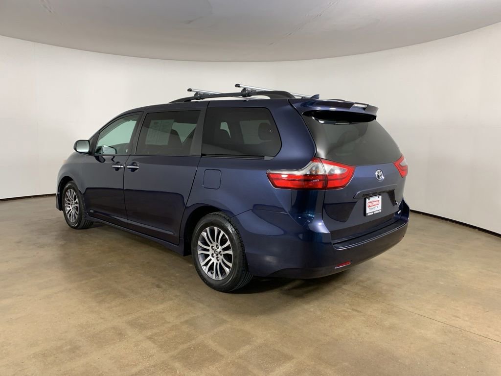Used 2020 Toyota Sienna XLE FWD image 15