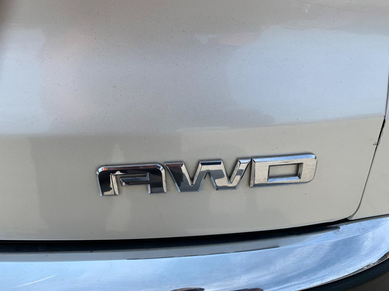 Used 2011 GMC Acadia SLT AWD/4WD image 11