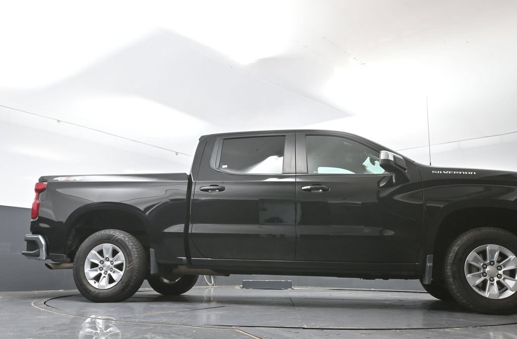 Used 2025 Chevrolet Silverado 1500 LT AWD/4WD image 49