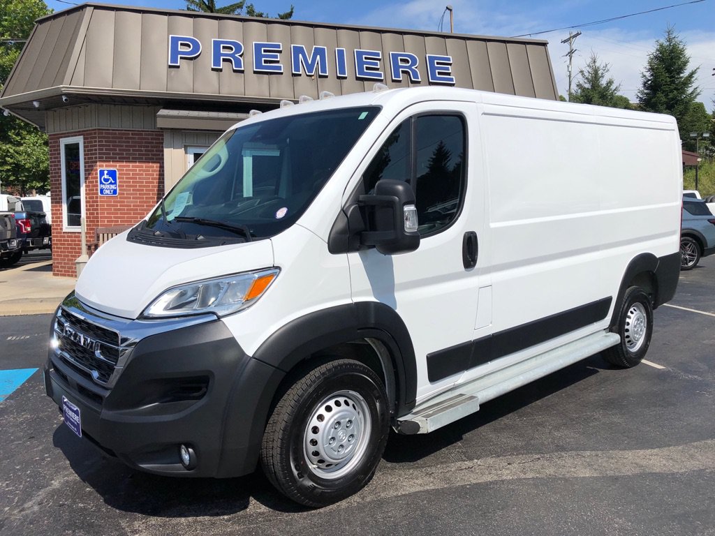 Used 2025 RAM ProMaster 2500 w/ U-Haul Equipment Group FWD image 10