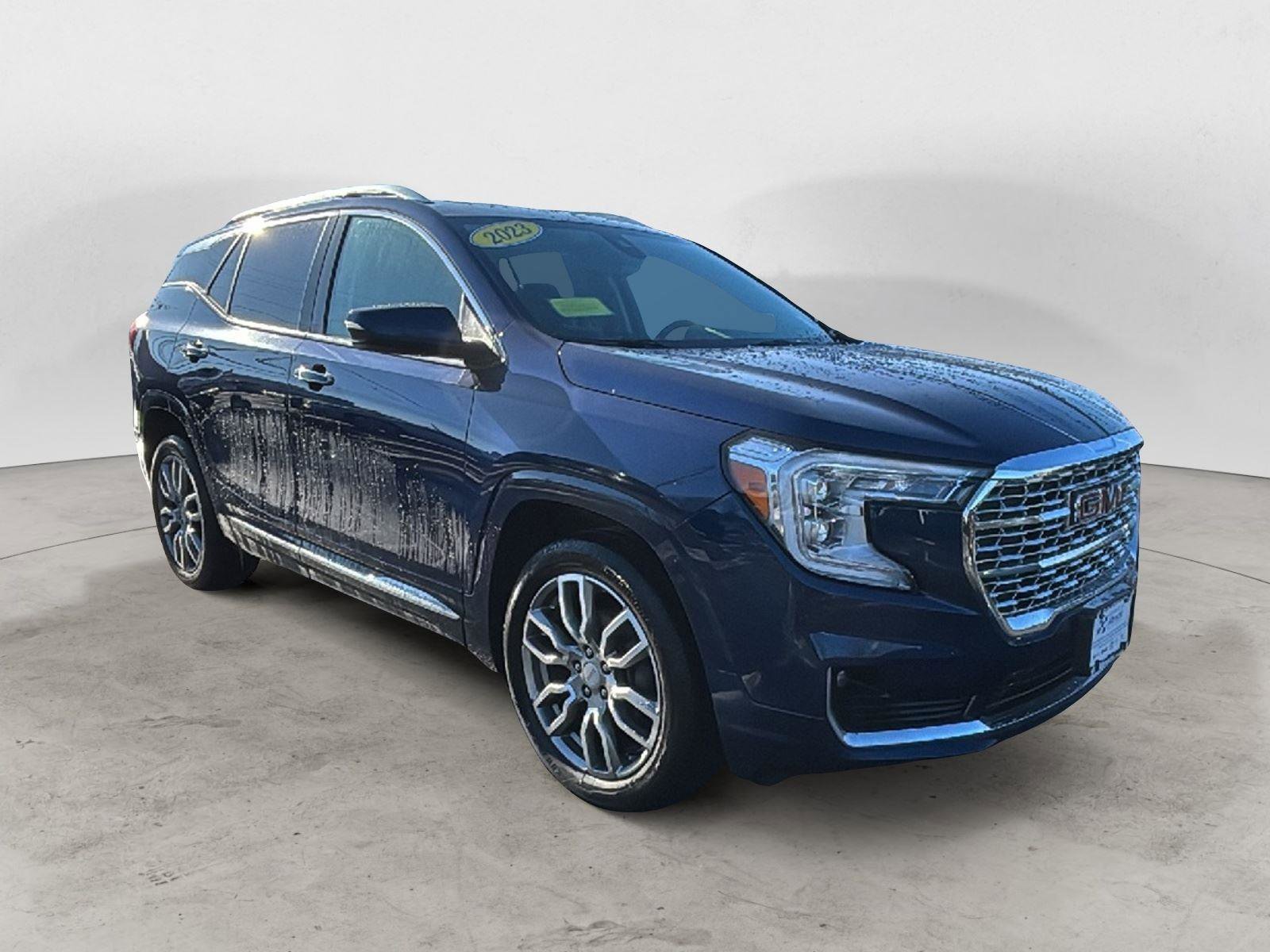 Used 2023 GMC Terrain Denali