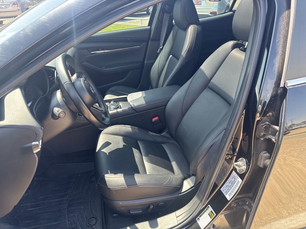 Used 2023 MAZDA MAZDA3 s FWD image 7