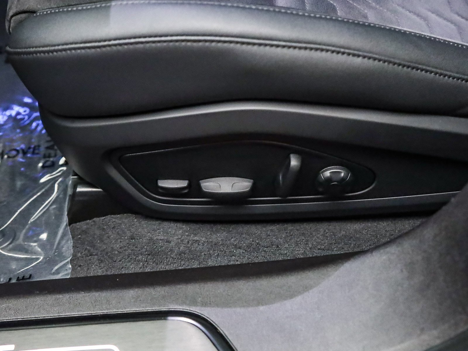 Used 2024 Audi e-tron GT Premium Plus image 30