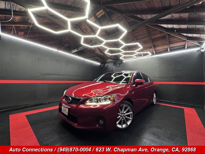 Used 2012 Lexus CT 200h Premium w/ Premium Audio Pkg (F Sport) FWD image 2