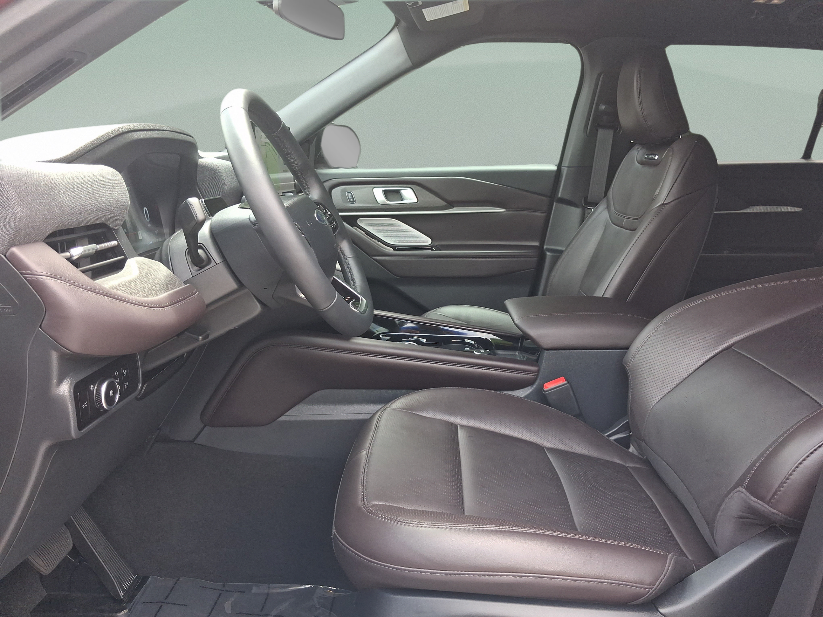 Used 2026 Ford Explorer Platinum RWD image 20