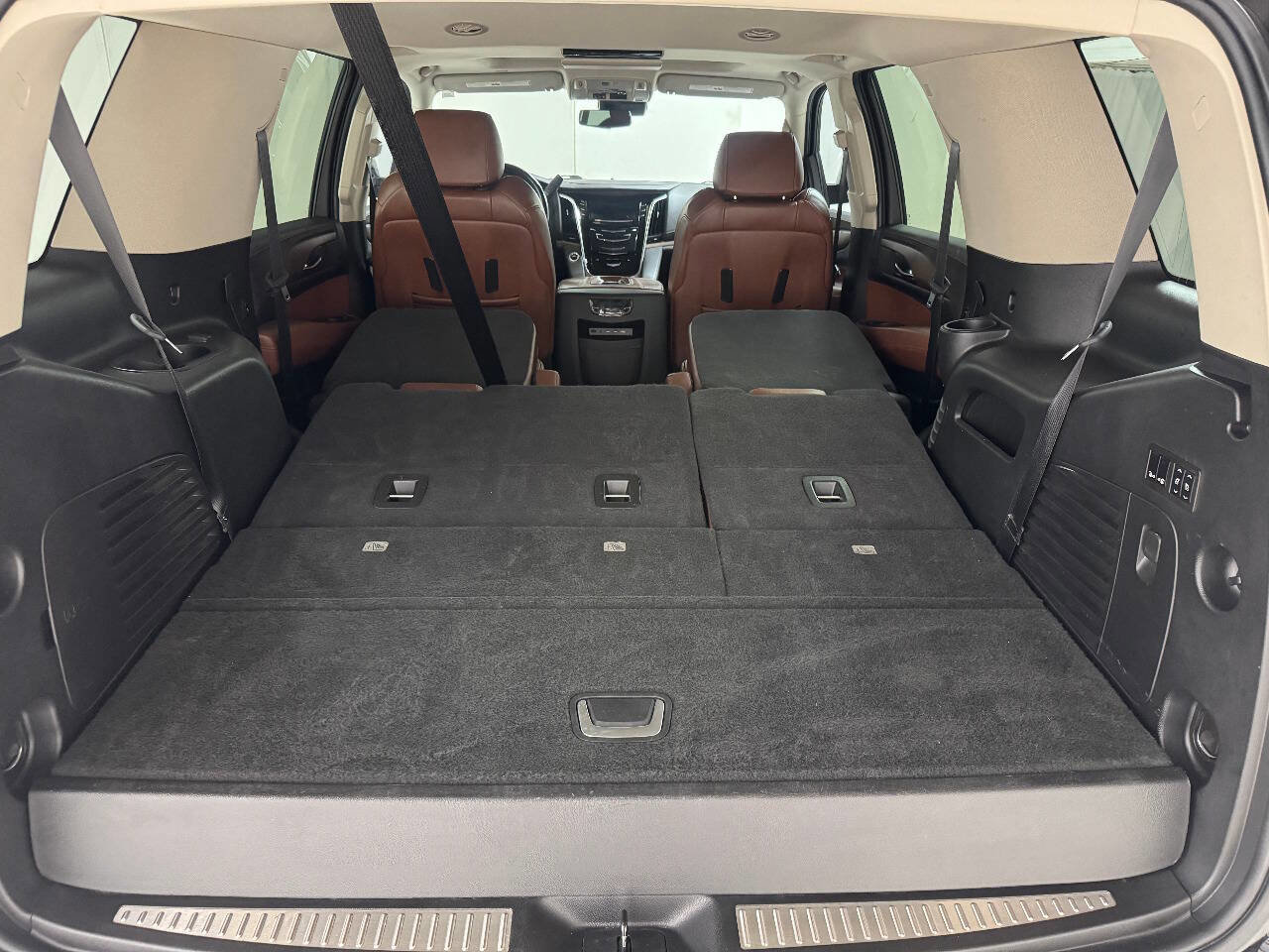 Used 2020 Cadillac Escalade Premium Luxury AWD/4WD image 72