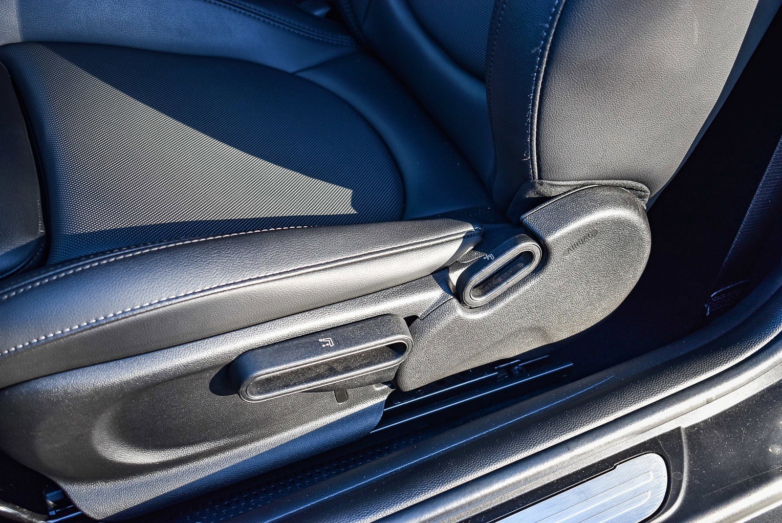 Used 2022 MINI Cooper SE image 19