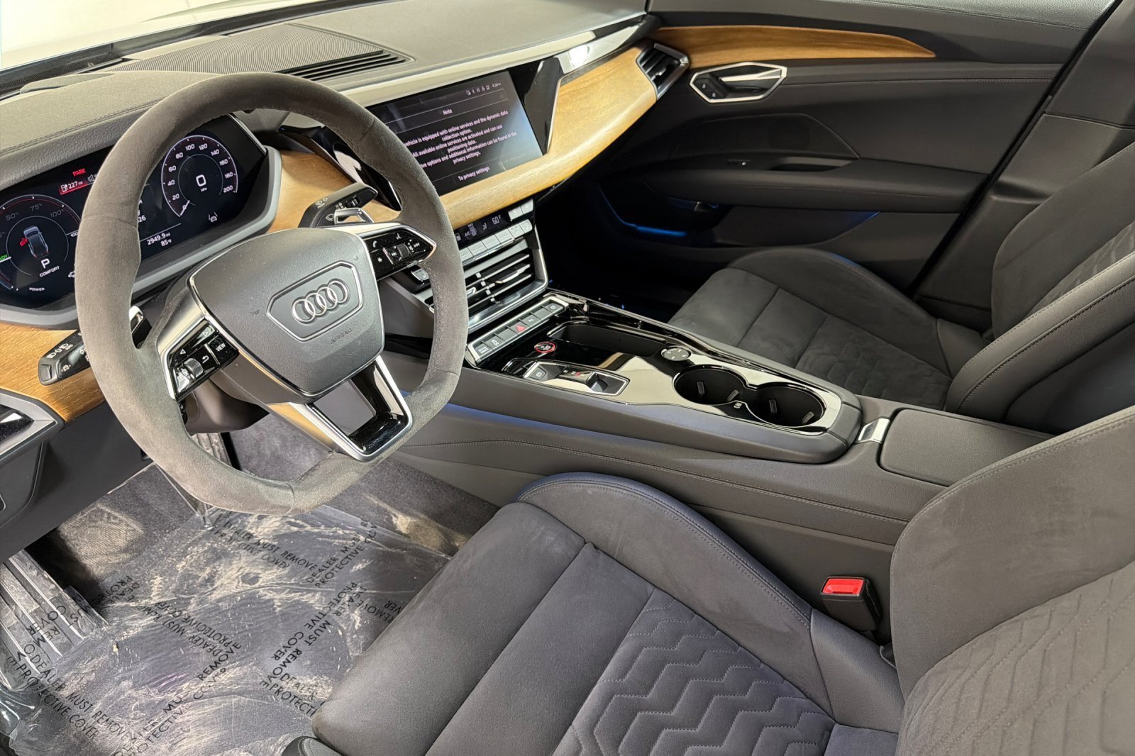 Used 2023 Audi e-tron GT Premium Plus w/ Executive Package AWD/4WD image 9