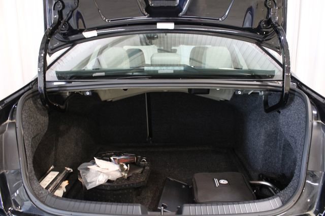 Used 2024 Volkswagen Jetta SE w/ Panoramic Sunroof Package FWD image 30