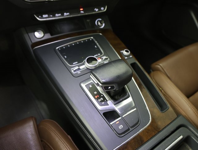 Used 2018 Audi Q5 2.0T Premium Plus w/ Premium Plus Package image 11