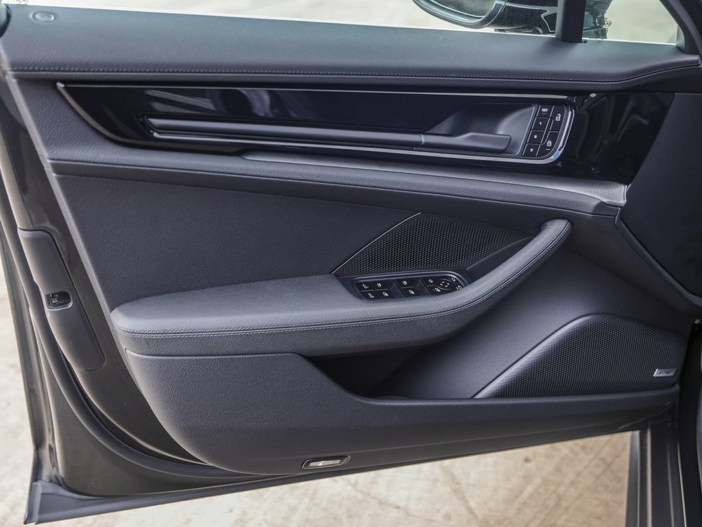 New 2026 Porsche Panamera RWD image 29