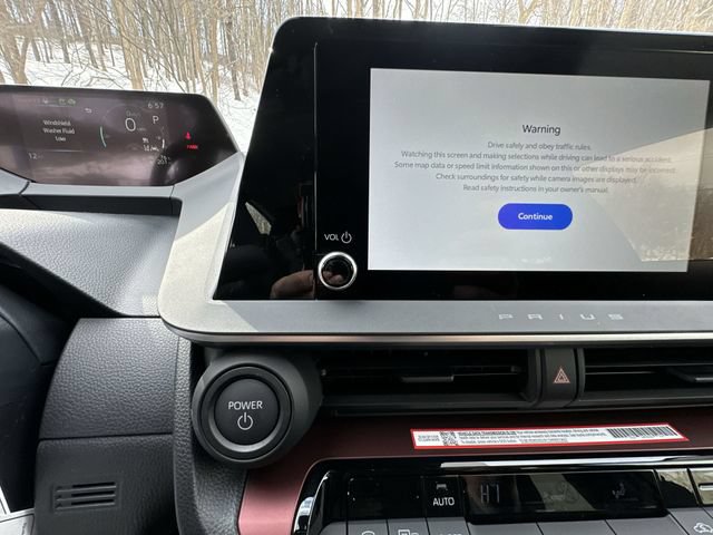 New 2026 Toyota Prius Plug-In Hybrid FWD image 14