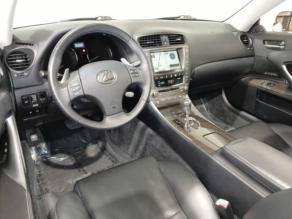Used 2010 Lexus IS 250C RWD image 9