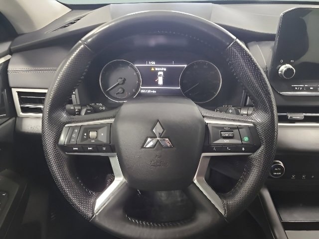 Used 2024 Mitsubishi Outlander SE AWD/4WD image 25