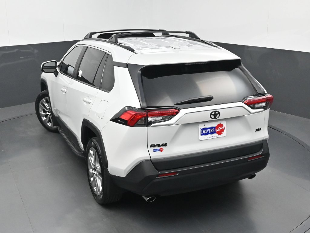 Used 2024 Toyota RAV4 XLE Premium FWD image 33