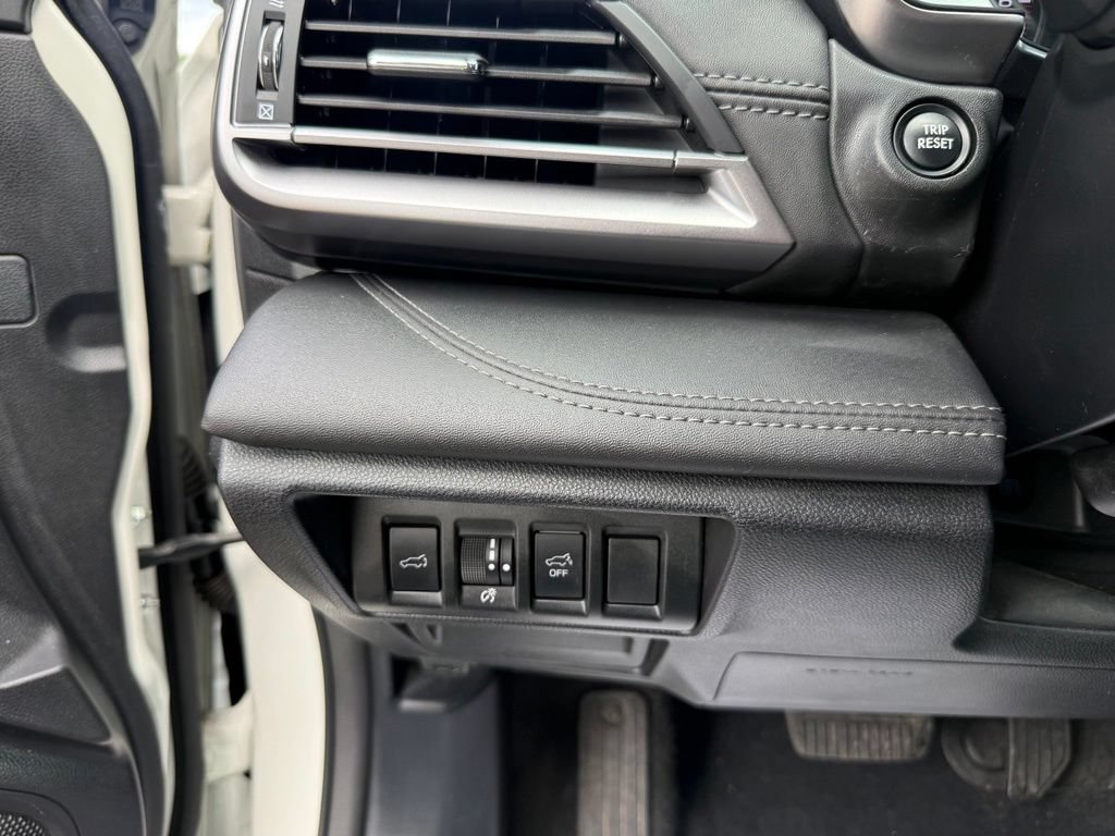 Used 2023 Subaru Outback Limited AWD/4WD image 14