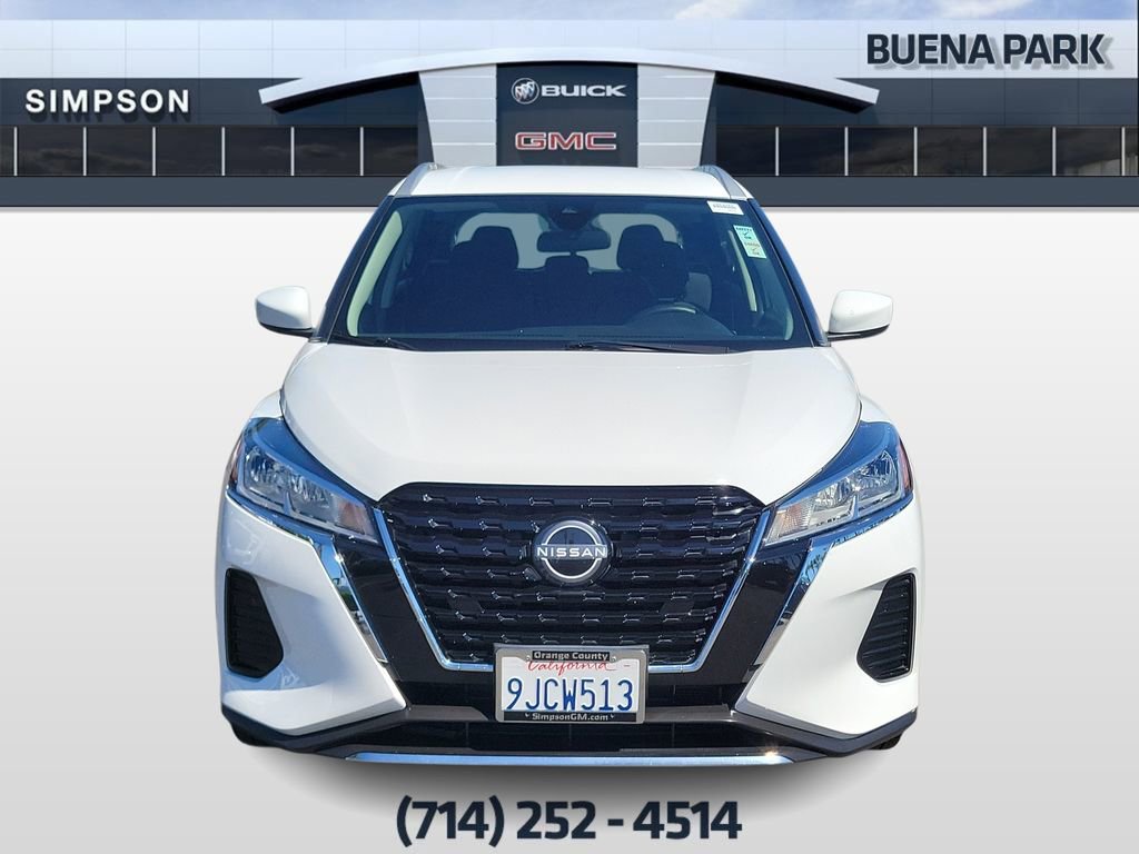 Used 2023 Nissan Kicks SV FWD image 3