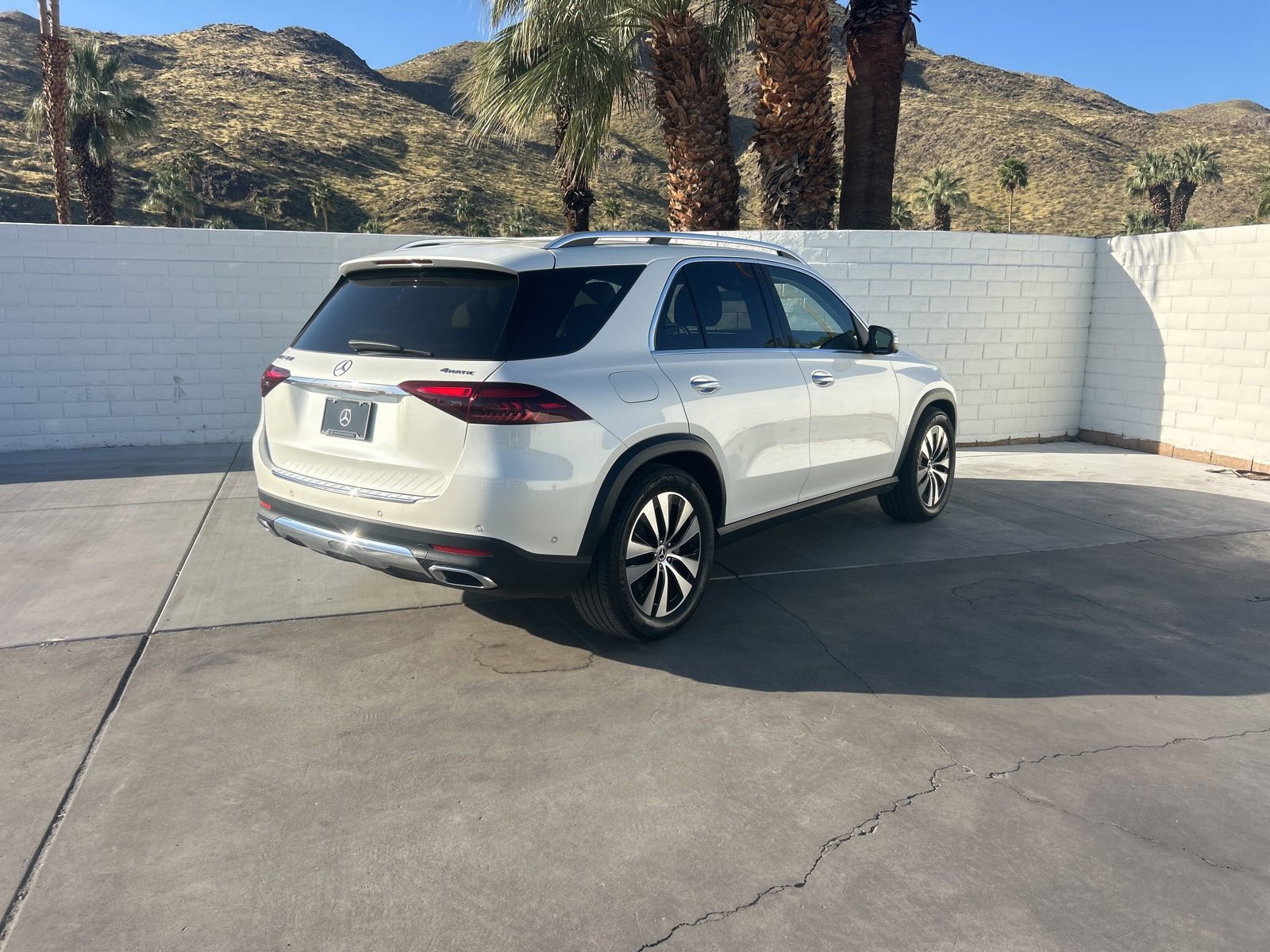 Used 2024 Mercedes-Benz GLE 450 4MATIC image 5