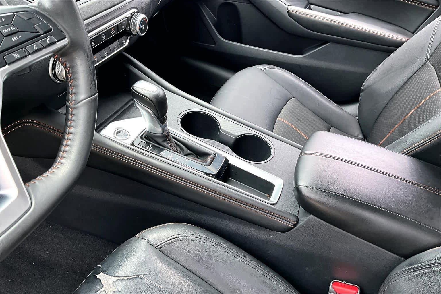 Used 2022 Nissan Altima 2.5 SR w/ Midnight Edition Package FWD image 15