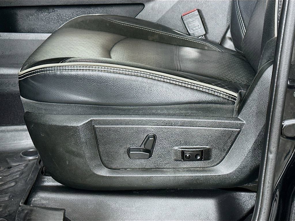 Used 2022 RAM 2500 Laramie w/ Chrome Appearance Group image 22